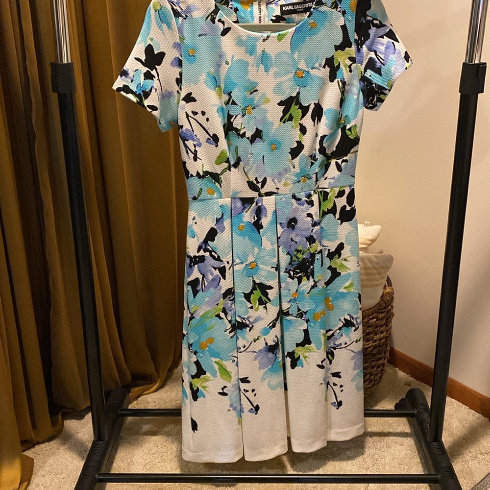 Karl Lagerfeld floral dress - Picture 4 of 9